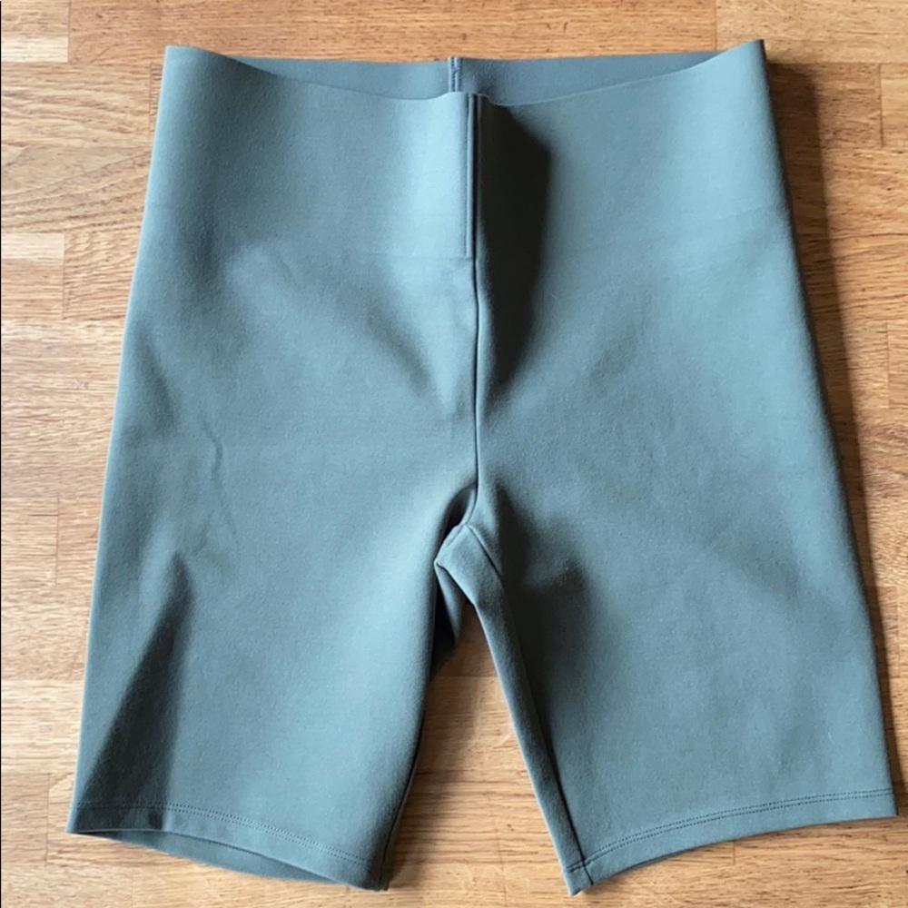LOFT sculpt bike shorts, olive green
